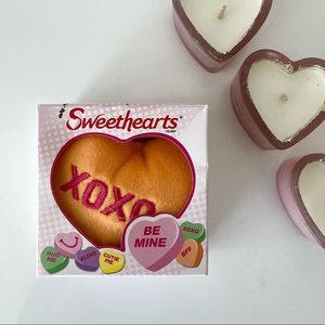 Sweethearts “XOXO” Plush Valentine’s Toy